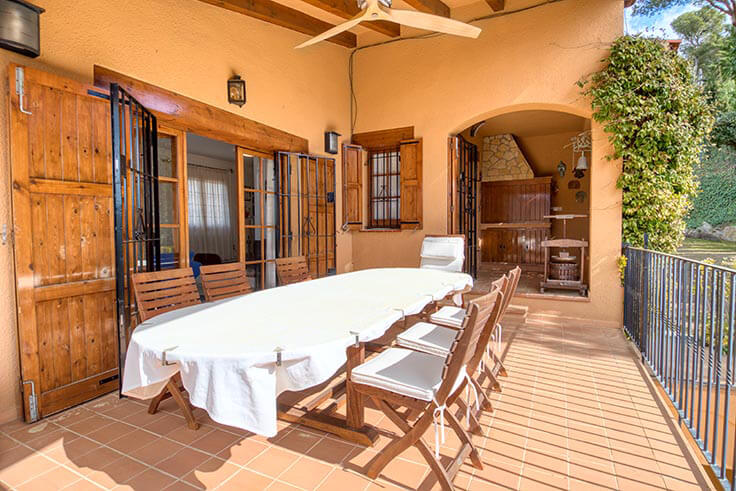 Individual house 5 bedrooms with Pool, Sea views and garden in Tamariu - Buy - For sale