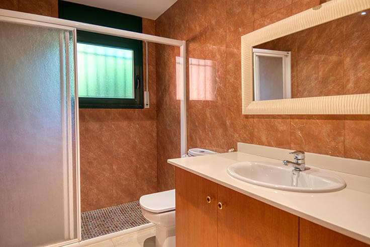 Individual house 6 bedrooms with Pool, Parking and garden in Begur - Buy - For sale