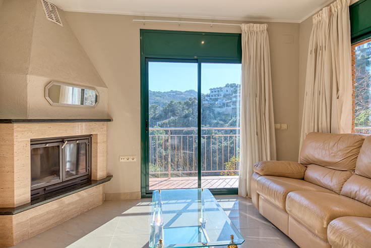 Individual house 6 bedrooms with Pool, Parking and garden in Begur - Buy - For sale