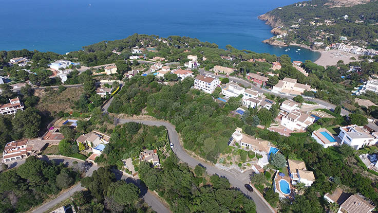 Parcel with garden in Mont-ras - Buy - For sale