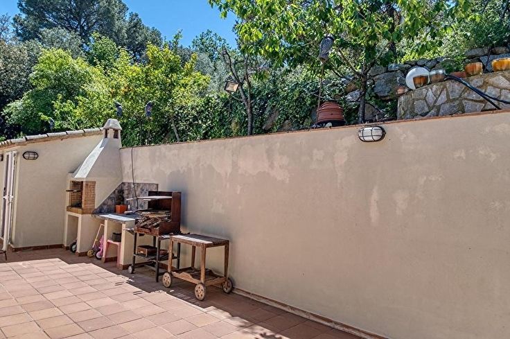 Individual house 5 bedrooms with garden in Begur - Buy - For sale