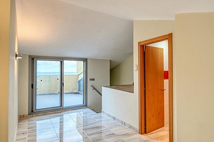 Penthouse 2 bedrooms in Palamós - Buy - For sale