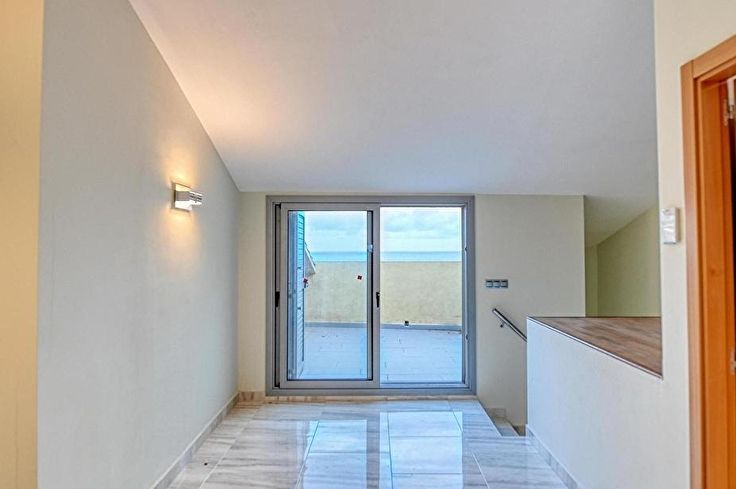 Penthouse 2 bedrooms in Palamós - Buy - For sale