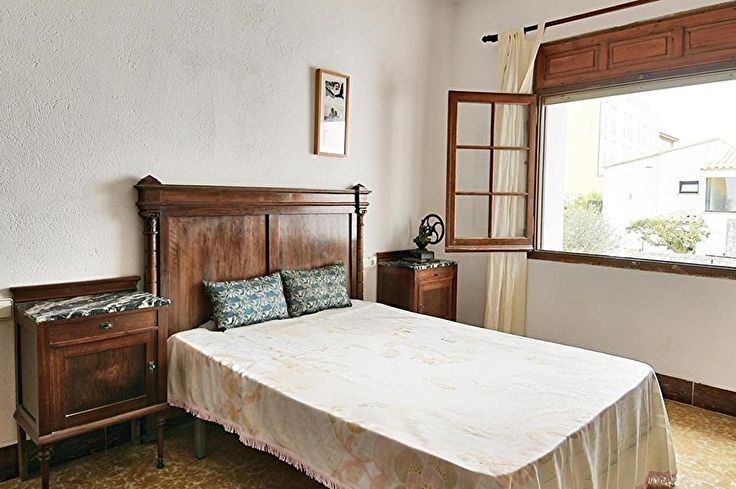 Town house 8 bedrooms in Palafrugell - Buy - For sale