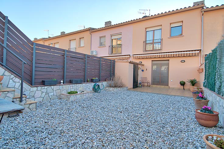 Semi detatched house 4 bedrooms with garden in Begur - Buy - For sale