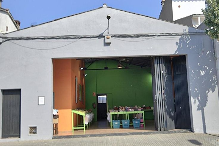 Shop in Palafrugell - Buy - For sale