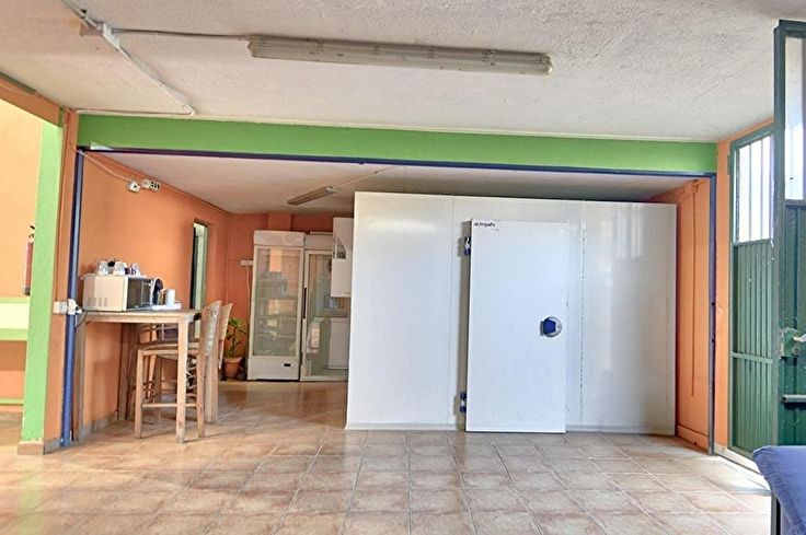 Shop in Palafrugell - Buy - For sale