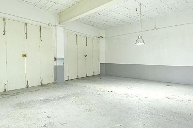 Shop in Palafrugell - Buy - For sale