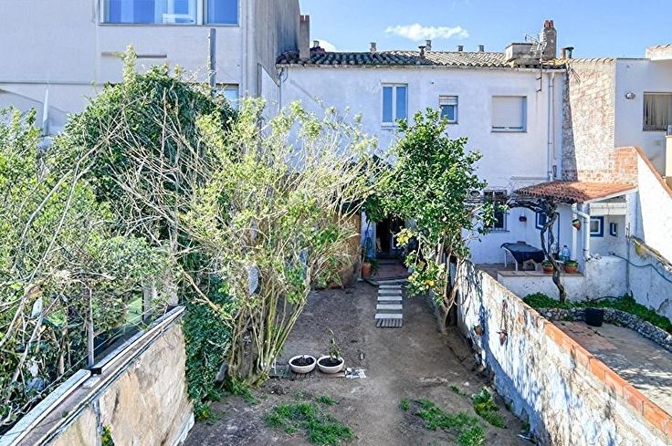 Town house 4 bedrooms in Tamariu - Buy - For sale
