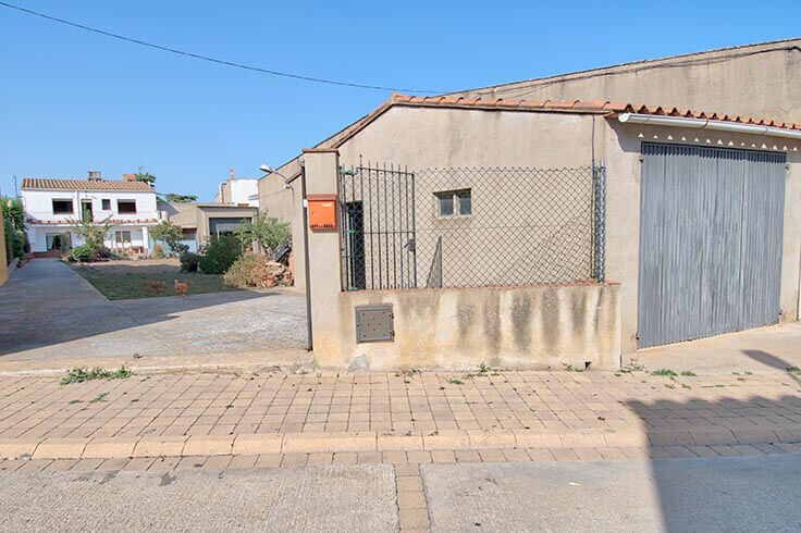 Town house 3 bedrooms with garden in Llofriu - Buy - For sale