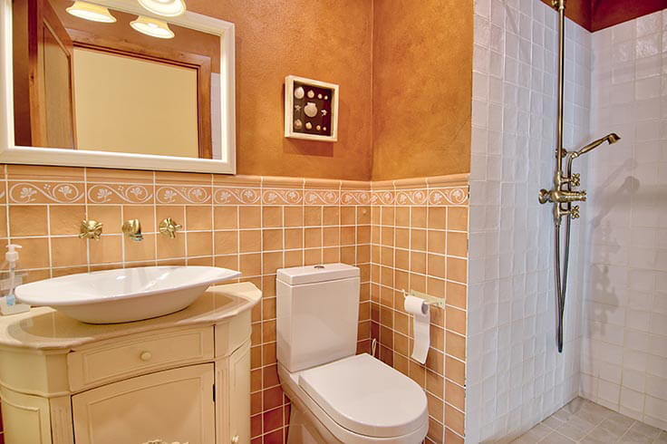 Chalet 5 bedrooms with Pool and garden in Mont-ras - Buy - For sale