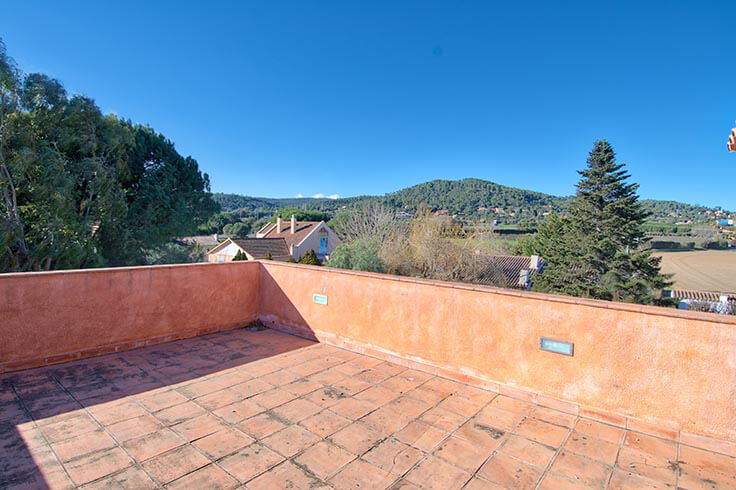 Chalet 5 bedrooms with Pool and garden in Mont-ras - Buy - For sale