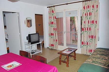 Apartment 2 bedrooms with Pool and garden in Pals - Buy - For sale