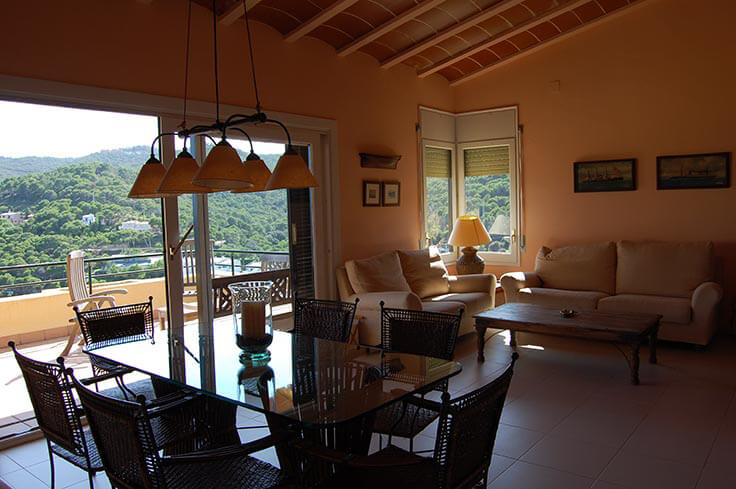 Paired house 3 bedrooms with Pool, Sea views, Parking and garden in Tamariu - Buy - For sale