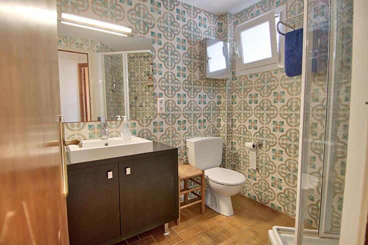 House 6 bedrooms with garden in Esclanyà - Buy - For sale