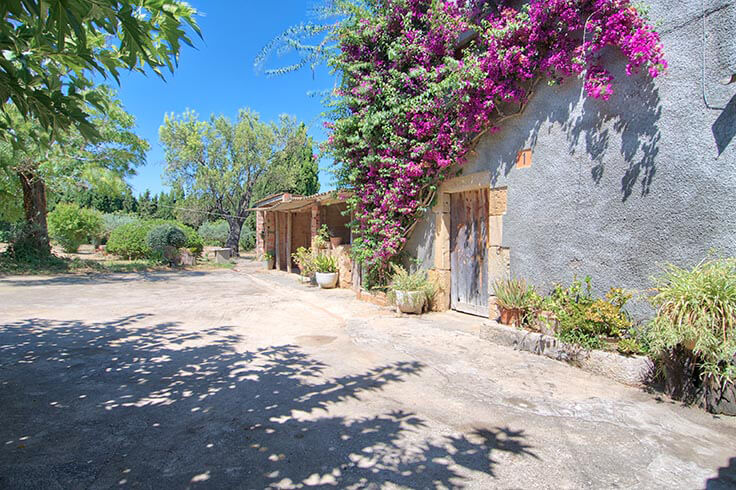 Farmhouse 5 bedrooms with garden in Pals - Buy - For sale