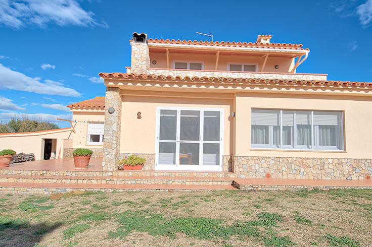 Chalet 5 bedrooms with Parking and garden in Palafrugell - Buy - For sale