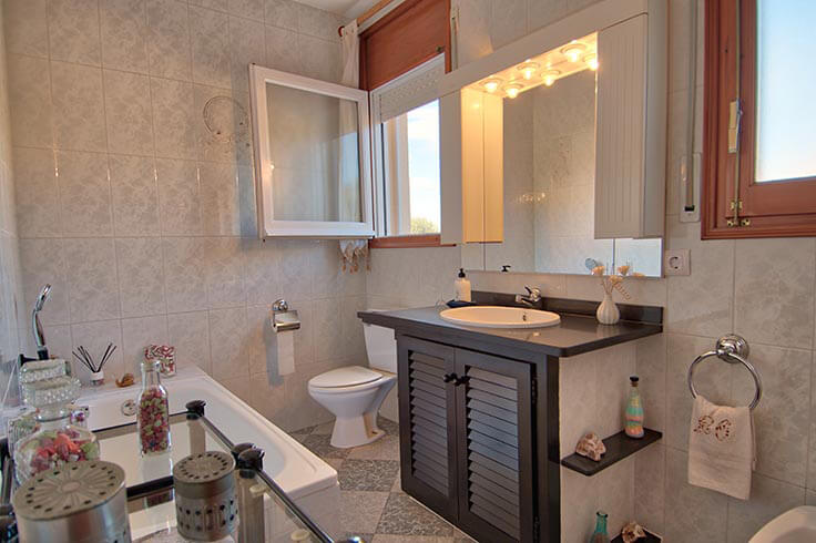 Chalet 5 bedrooms with Parking and garden in Palafrugell - Buy - For sale