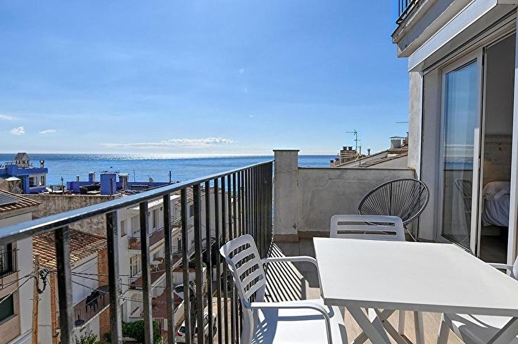 Penthouse 1 bedroom with Sea views, Air-conditioning and Wifi in Calella de Palafrugell - Buy - For sale