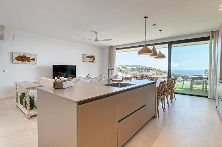 Chalet 4 bedrooms with Pool, Wifi, Parking, Barbecue and garden in Calella de Palafrugell - Rent Seasonal