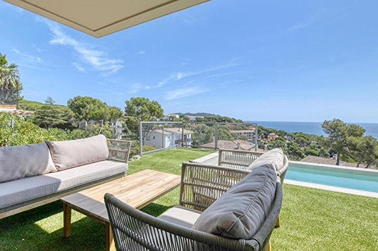 Chalet 4 bedrooms with Pool, Wifi, Parking, Barbecue and garden in Calella de Palafrugell - Rent Seasonal