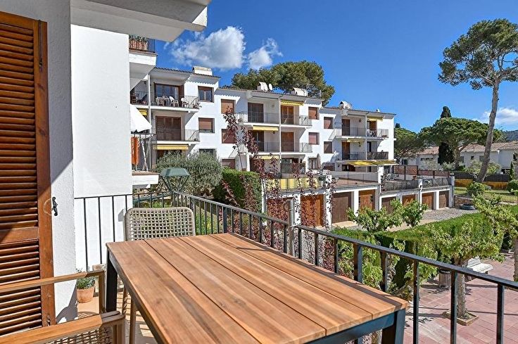 Apartment 2 bedrooms with Pool, Wifi and garden in Calella de Palafrugell - Rent Vacation - Tourist