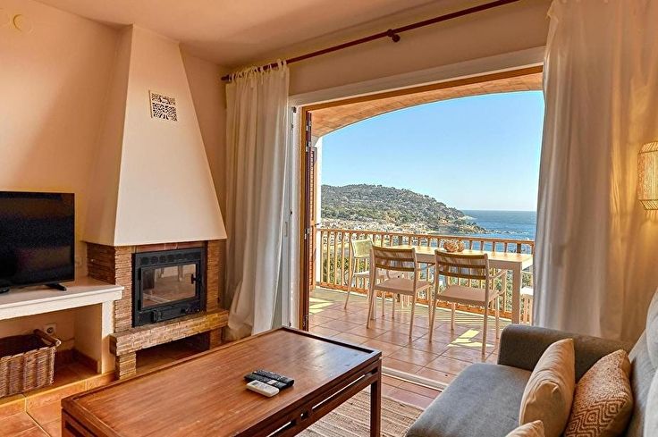 Apartment 2 bedrooms with Pool, Sea views, Wifi, Parking and garden in Calella de Palafrugell - Rent Vacation - Tourist