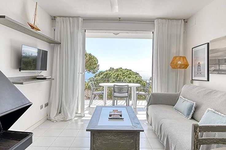 Apartment 2 bedrooms with Sea views, Wifi, Parking and garden in Calella de Palafrugell - Rent Vacation - Tourist