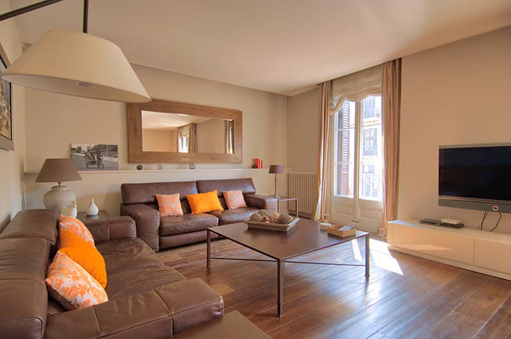 Flat 4 bedrooms with Wifi and Parking in Barcelona - Rent Seasonal