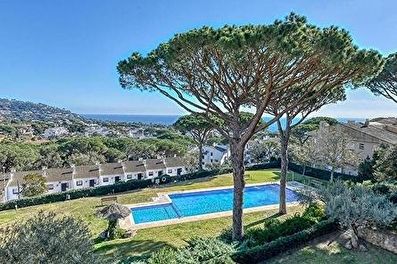 Wohnung mit Schwimmbad, Meerblick, Parken und Garten auf Calella de Palafrugell - Vermietung Jahreszeit