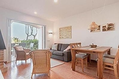 Wohnung mit Schwimmbad, Meerblick, Klimaanlage, Wifi, Parken und Garten auf Calella de Palafrugell - Vermietung Tourist