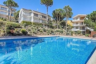 Wohnung mit Schwimmbad, Meerblick und Garten auf Calella de Palafrugell - Vermietung Urlaub