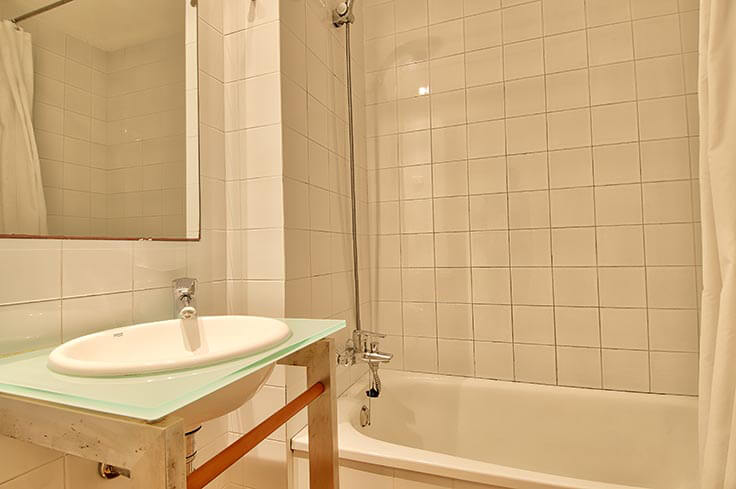 Wohnung 2 Schlafzimmer mit Meerblick, Wifi und Parken auf Calella de Palafrugell - Vermietung Urlaub - Tourist