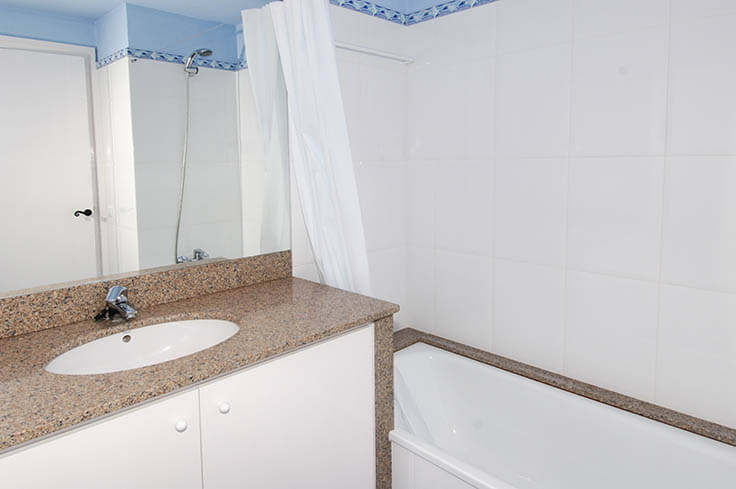 Individuelles Haus 7 Schlafzimmer mit Schwimmbad und Meerblick auf Calella de Palafrugell - Vermietung Urlaub - Tourist