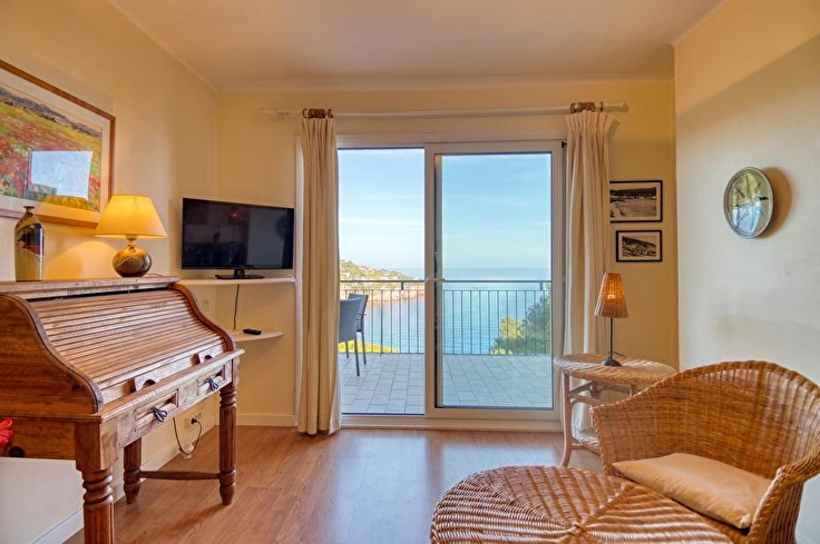 Penthouse 3 Schlafzimmer mit Schwimmbad, Meerblick, Parken und Garten auf Tamariu - Vermietung Urlaub - Tourist