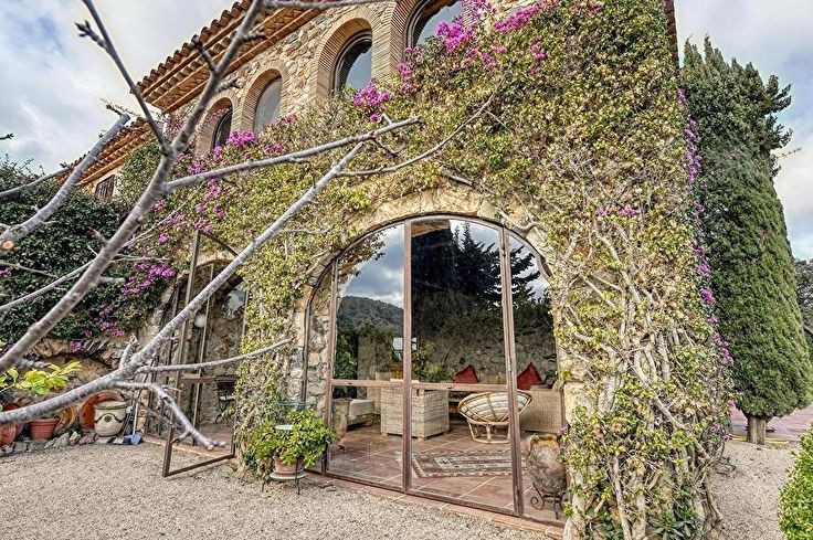 Bauernhaus 6 Schlafzimmer mit Garten auf Mont-ras - Vermietung Jahreszeit