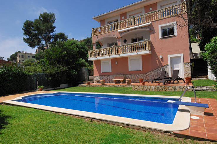 Chalet 6 Schlafzimmer mit Schwimmbad, Meerblick, Parken und Garten auf Calella de Palafrugell - Kaufen - verkaufen