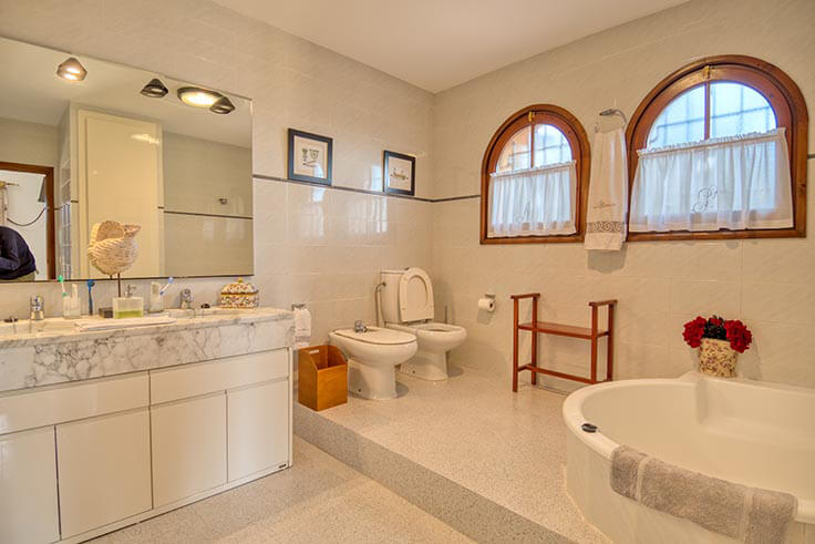 Individuelles Haus 5 Schlafzimmer mit Schwimmbad, Meerblick und Garten auf Tamariu - Kaufen - verkaufen