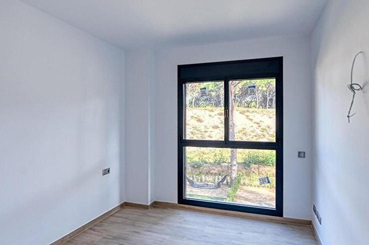 Wohnung 3 Schlafzimmer mit Schwimmbad, Parken und Garten auf Pals - Kaufen - verkaufen