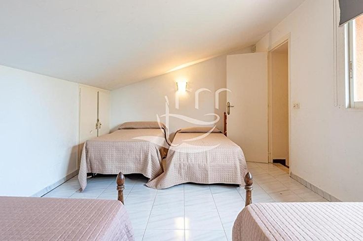 Chalet 6 Schlafzimmer mit Schwimmbad und Garten auf Llagostera - Kaufen - verkaufen