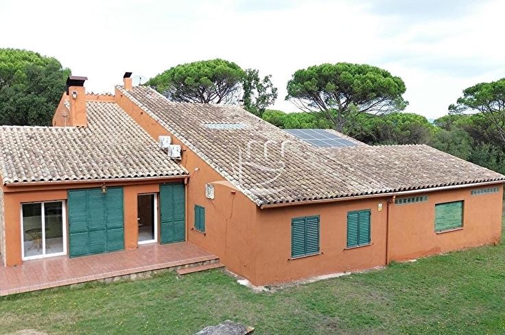 Chalet 6 Schlafzimmer mit Schwimmbad und Garten auf Llagostera - Kaufen - verkaufen