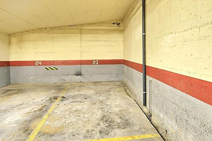 Parkplatz mit Parken auf Palafrugell - Kaufen - verkaufen