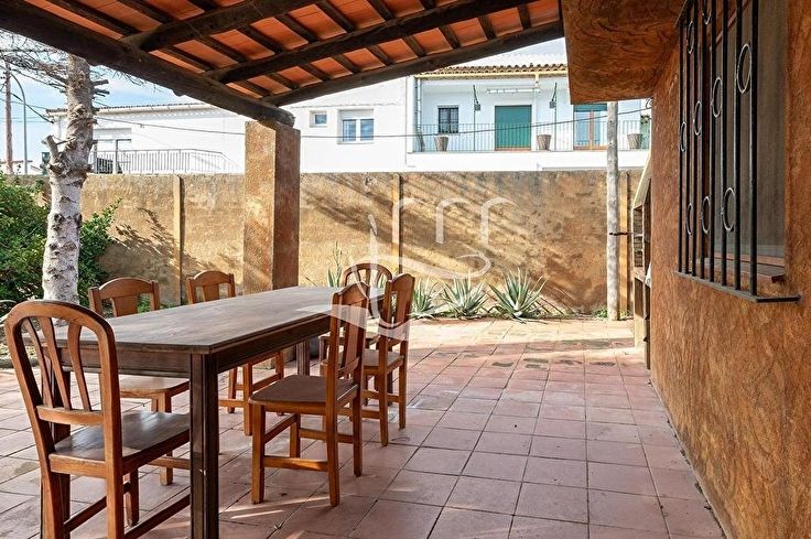 Individuelles Haus 1 Schlafzimmer mit Schwimmbad auf Mont-ras - Kaufen - verkaufen