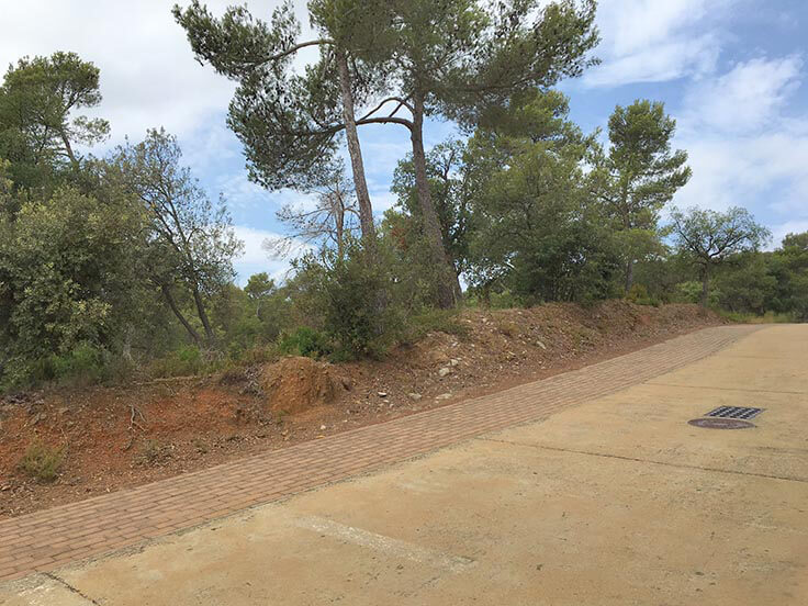 Paket mit Garten auf Mont-ras - Kaufen - verkaufen