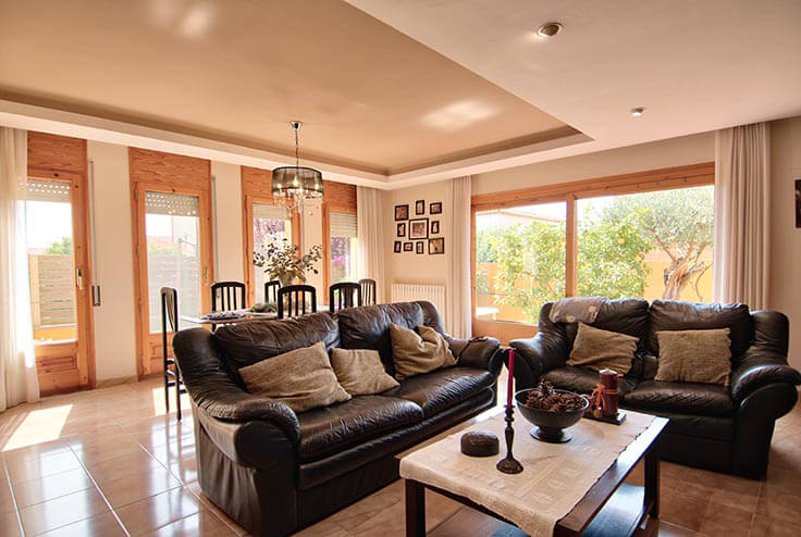 Individuelles Haus 4 Schlafzimmer mit Parken und Garten auf Mont-ras - Kaufen - verkaufen