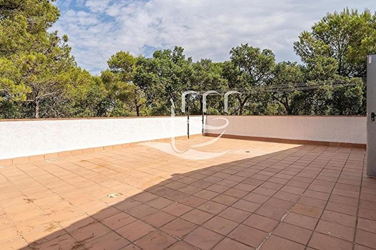 Individuelles Haus 3 Schlafzimmer mit Klimaanlage auf Begur - Kaufen - verkaufen