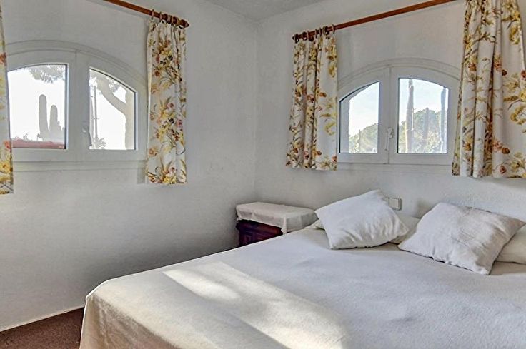 Hütte 3 Schlafzimmer mit Meerblick und Klimaanlage auf Esclanyà - Kaufen - verkaufen