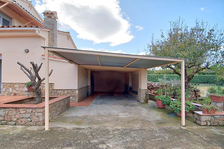 Chalet 5 Schlafzimmer mit Parken und Garten auf Begur - Kaufen - verkaufen