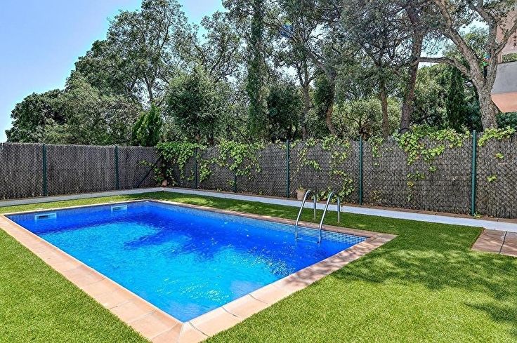 Chalet 4 Schlafzimmer mit Schwimmbad, Wifi, Parken und Garten auf Calella de Palafrugell - Vermietung Jahreszeit